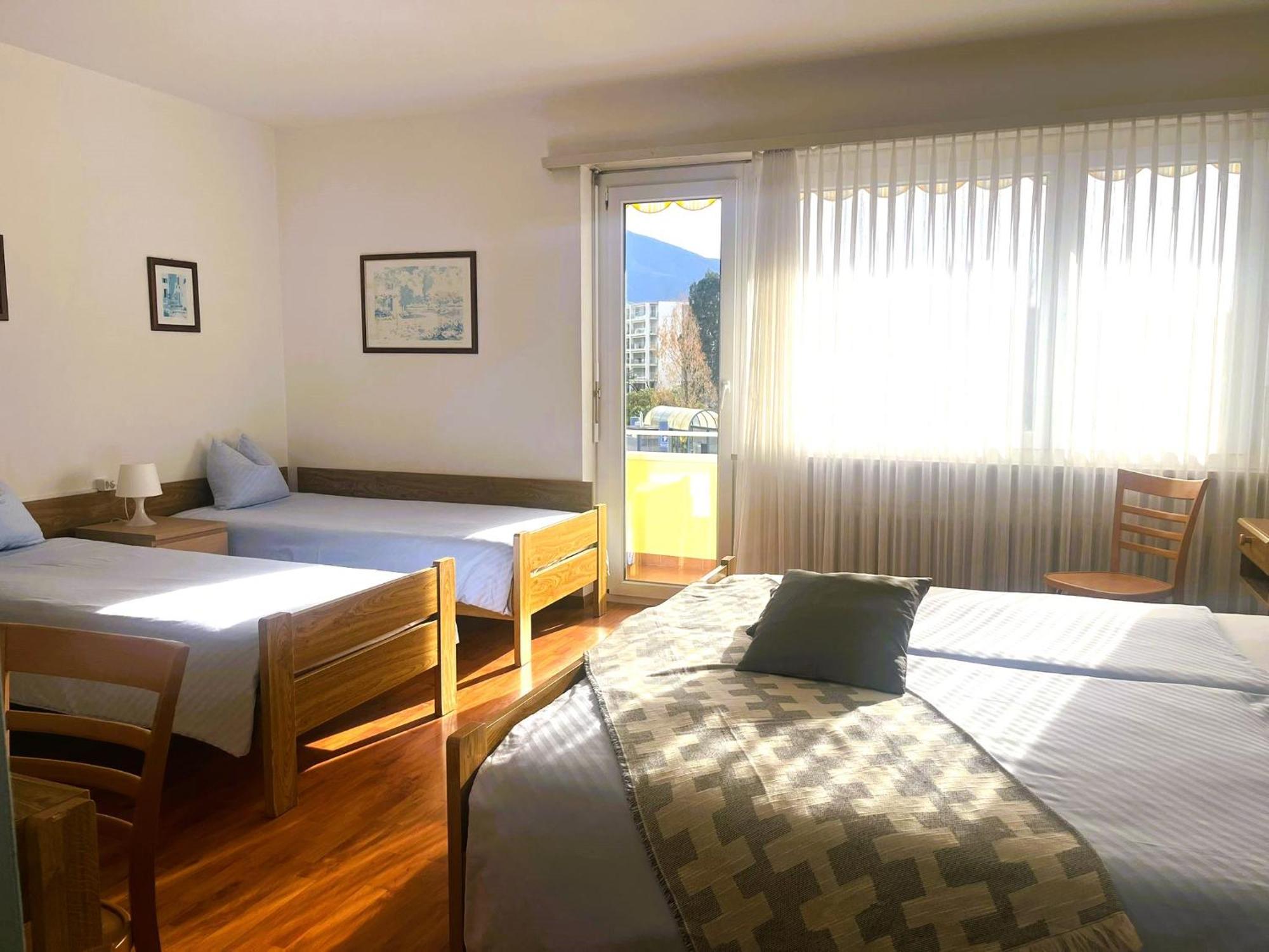 Hotel Rondinella Локарно Номер фото