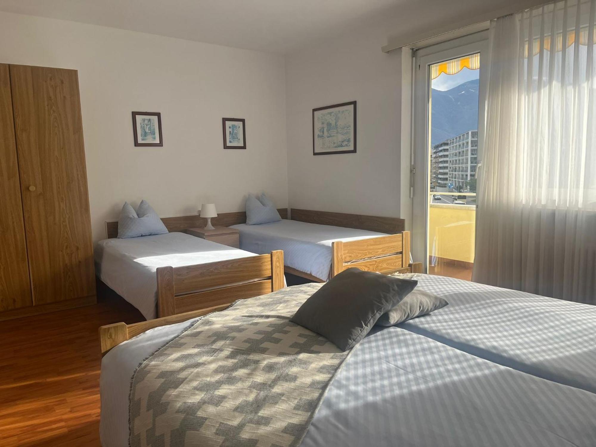 Hotel Rondinella Локарно Номер фото
