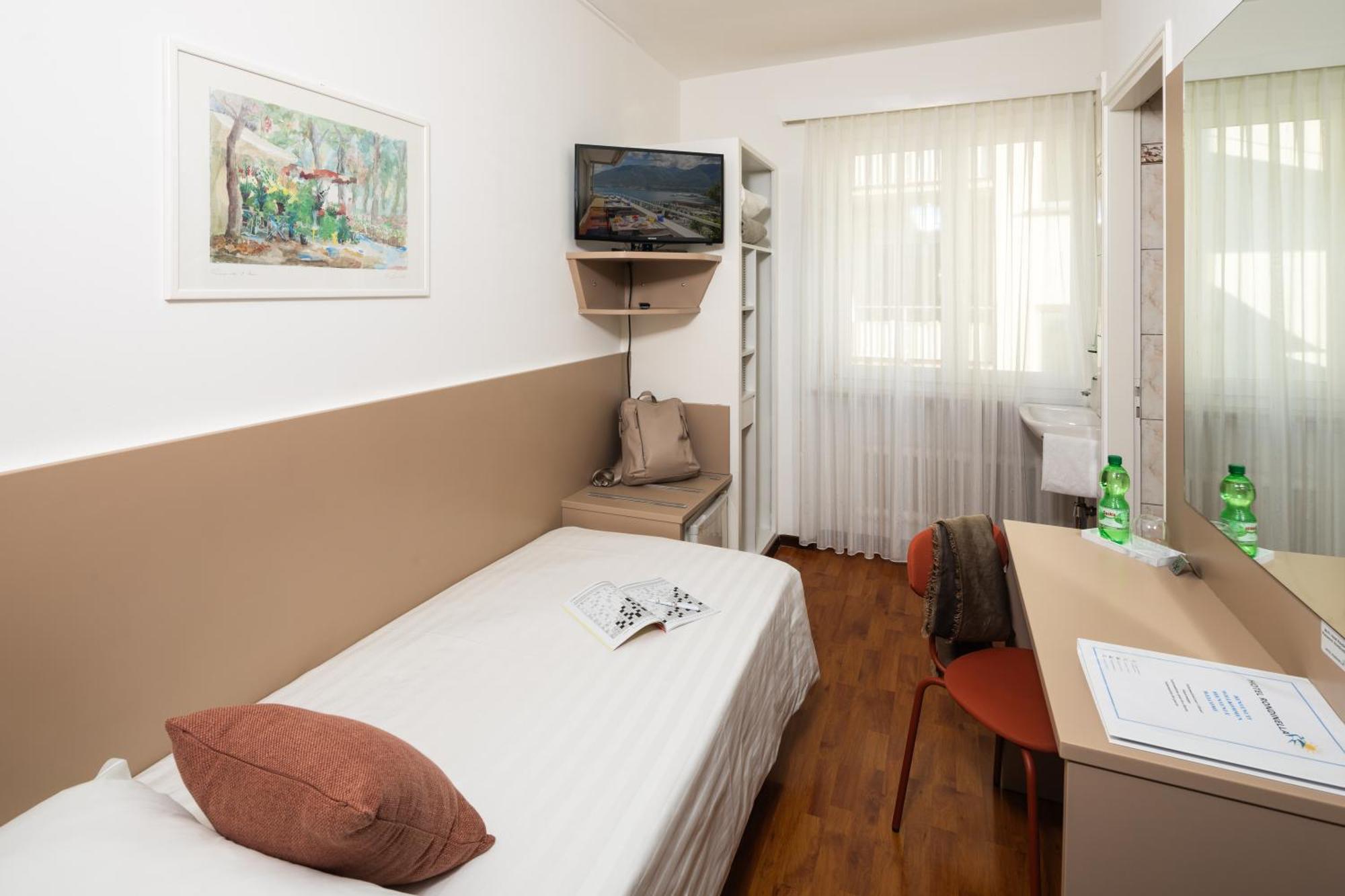 Hotel Rondinella Локарно Экстерьер фото